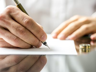 Man starting petition for Fort Bend County divorce modification
