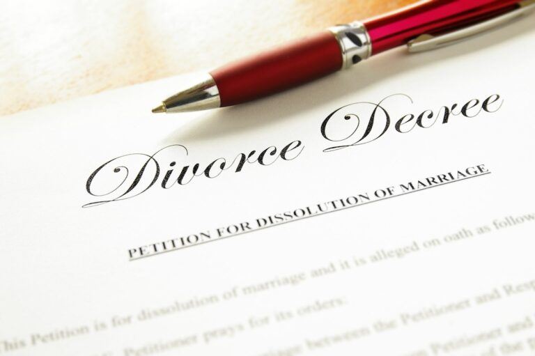 Divorce decree to dissolve a marriage